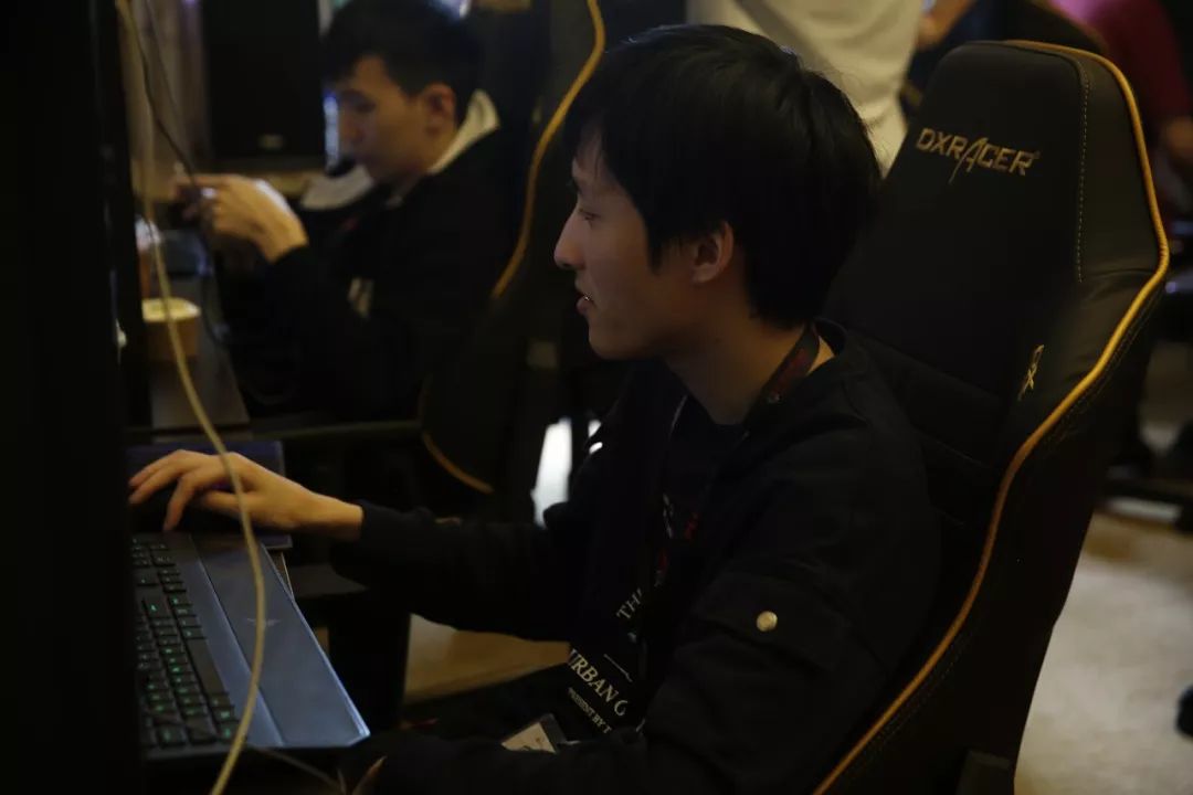 外媒统计LPL今年海外峰值最高的三场比赛：春决第一夏决第三